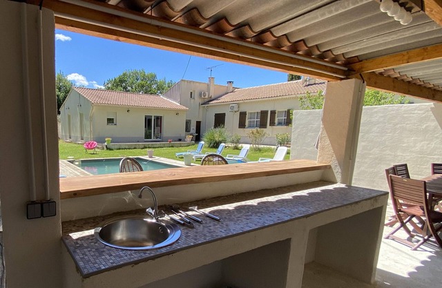 Location vacances maison piscine MAUBEC LS2-188