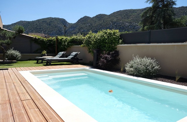 Location vacances maison piscine MAUBEC LS2-437.