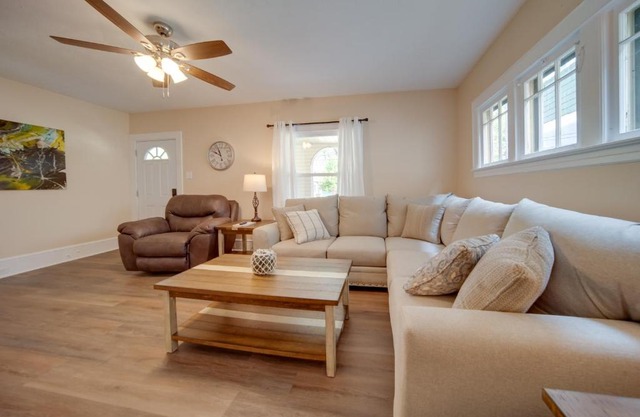 Vacation Rental with Porch and Views of Lake Erie!