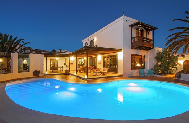 Villa de vacances 'Haere Mai' avec vue sur la mer, piscine privée et Wi-Fi