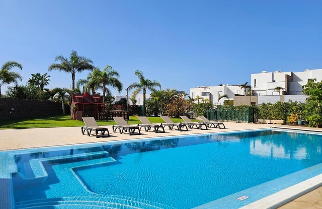 Vacation Villa 'Karat Oasis Del Duque' with Sea View, Wi-Fi and Air Conditioning