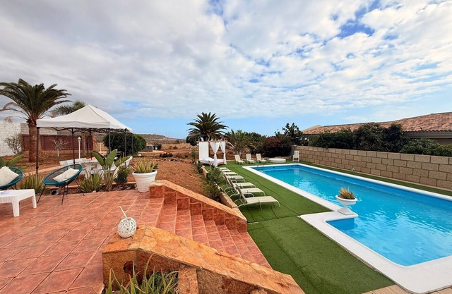 Villa de Vacances 'Luxury El Mirador' avec Vue sur la Mer, Piscine Privée et Wi-Fi