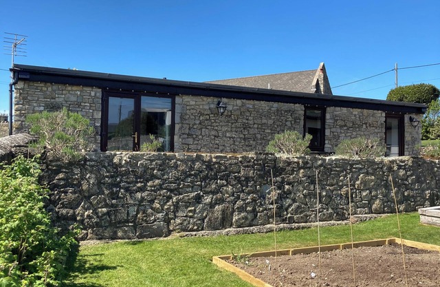 Beautiful 3-Bed Cottage in Llancarfan Nr Cardiff