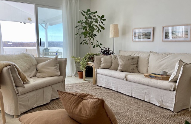 Valley View Retreat (baby & child friendly)