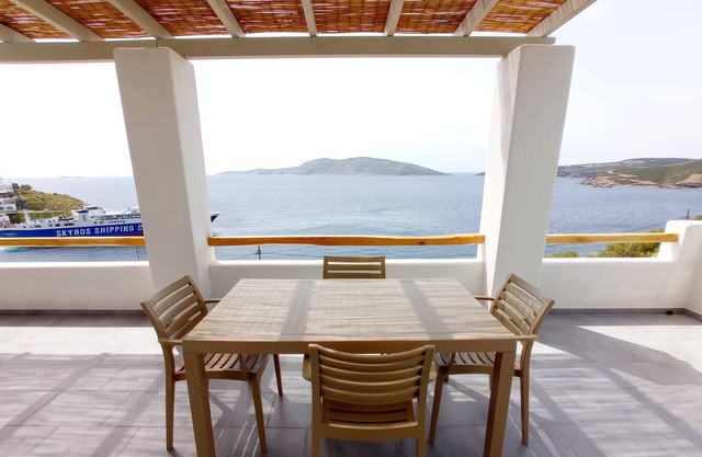 "Vassiliki Residence Skyros Island" - house on the Aegean Sea
