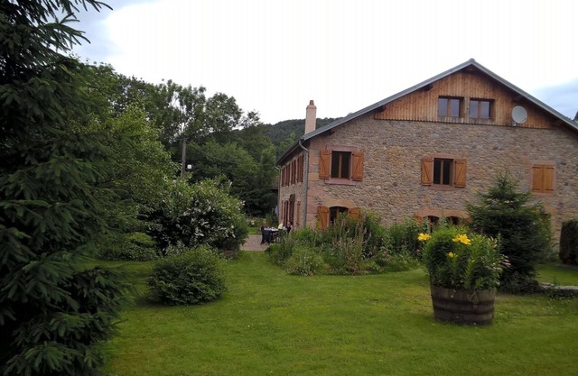 Grand duplex de charme avec jardin en pleine nature