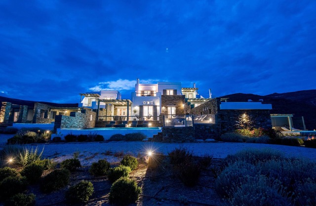 VATHI BLEU VILLA DE LUXE AVEC PISCINE PRIVEE ET VUE SUR MER EXCEPTIONNELLE
