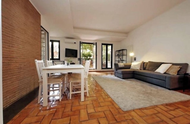 Vatican Luxury Apt with Garden