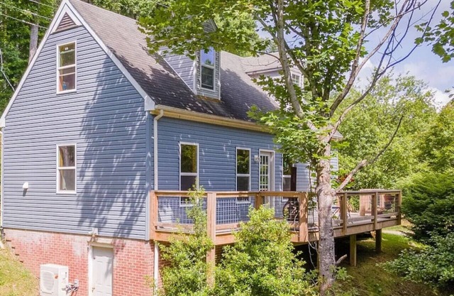 VeloWay Chalet for the cyclist in you! by Buffalo Mountain Getaway