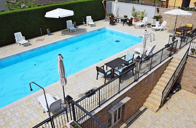 Conegliano Veneto: élégante villa avec piscine privée sur les collines du Prosecco