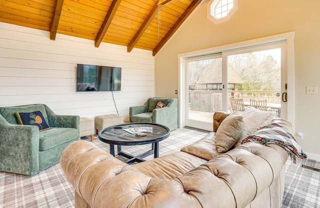 Vermont Vacation Rental w/ Hot Tub & Pool!
