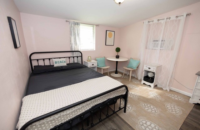 Vero beach suite!! 1bedroom available now! Big Sale!