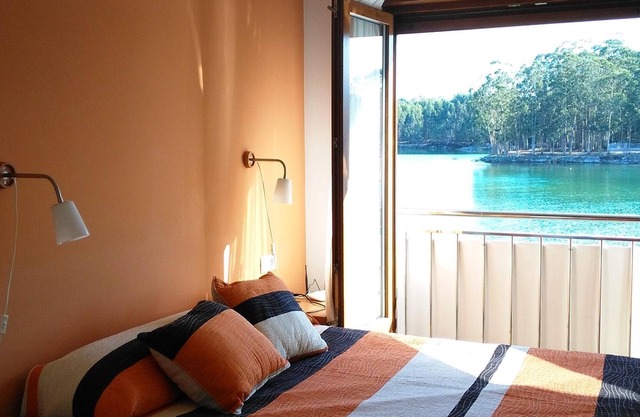 Près de la plage, lumineux, moderne et confortable appartement avec MER