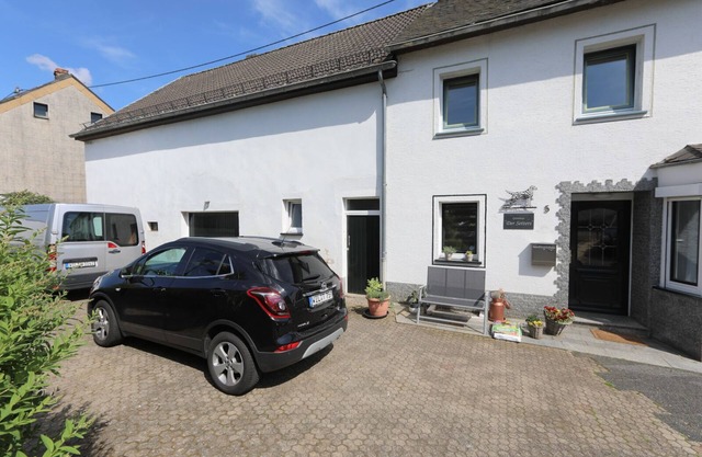 Très belle maison de vacances à Bettenfeld au milieu de Vulkan-Eifel.