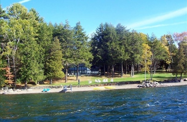 Maine Lake Compound trois maisons sur le lac