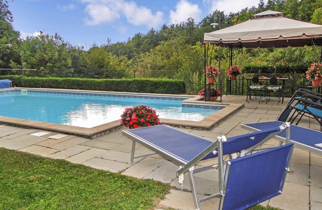 Cottage indépendant très privé avec piscine privée chauffée à l'énergie solaire