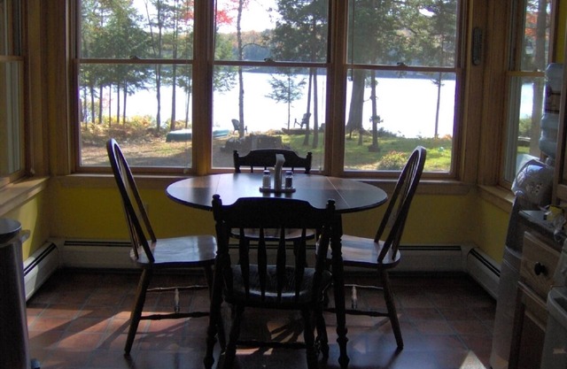 Maison très privée-moderne-grand lac-202ft. du littoral