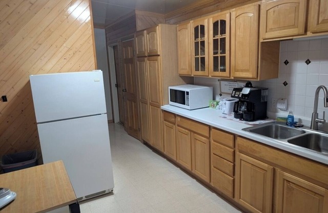 Very spacious, serene 4-bedroom house enough room for multiple families w/Wi-Fi