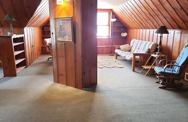 Appartement de pin noueux très unique au 3ème étage