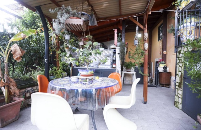 Vesuvium Garden Apartment
