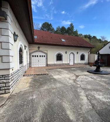 Veszprémvölgyi Kúria