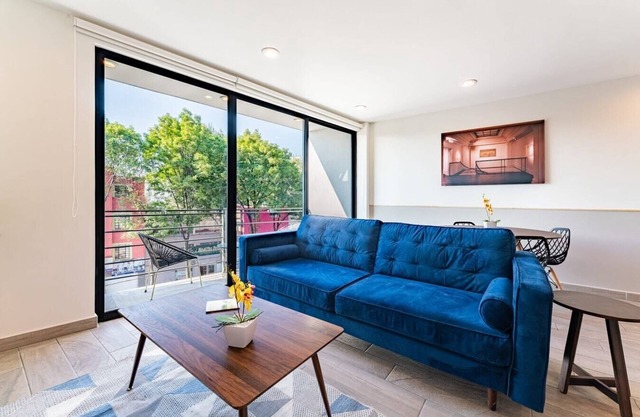VH | Full apartments 36 pax | Roma Sur | 410