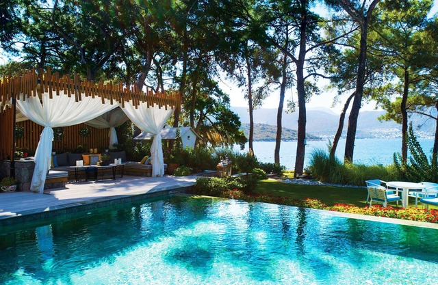 VHILLAS VILLA AZUR DE LUXE