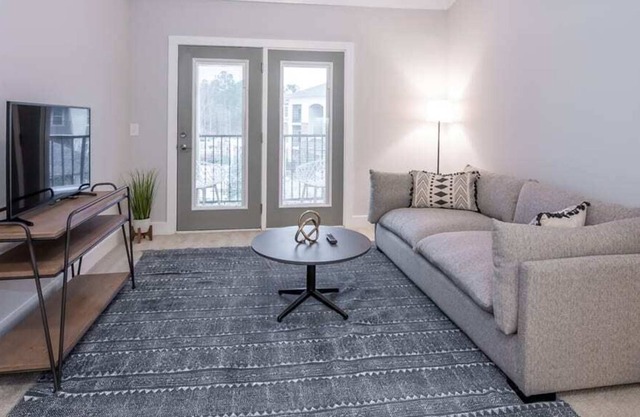 Viagem Modern 2BR with Balcony,Pool&Gym