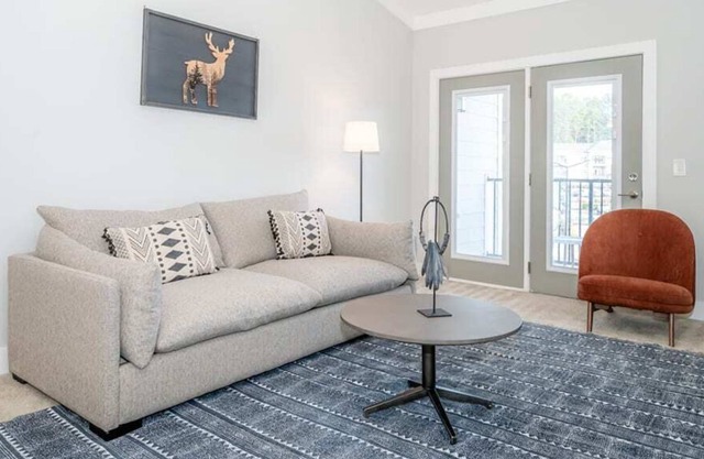Viagem Premium 2BR with Balcony,Pool&Gym