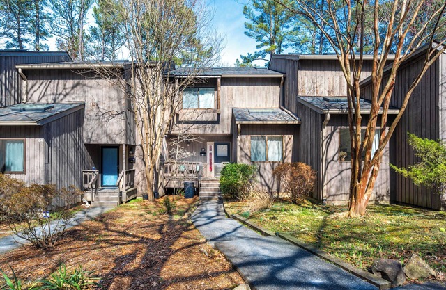 Vibrant 2-BR Home | Indoor Fireplace | Downtown | NC