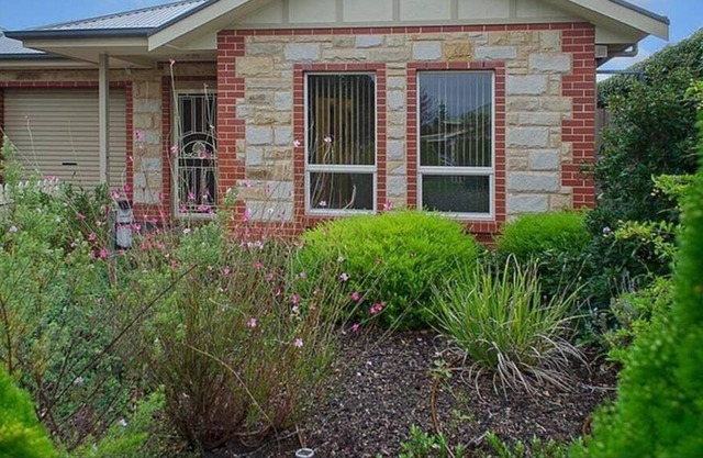 Perfect Location Central Modern Cottage -Free WiFi