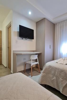 Victor Hotel