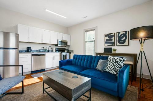 Victorian Cleveland Clinic With Queen Bed, Sleeps 3