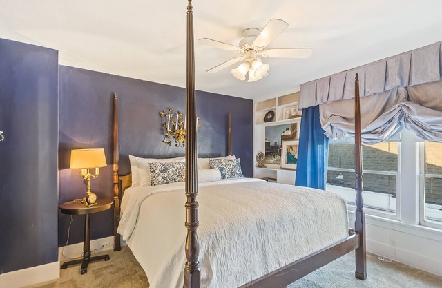Dog-friendly Victorian gem near downtown with a private hot tub & a backyard