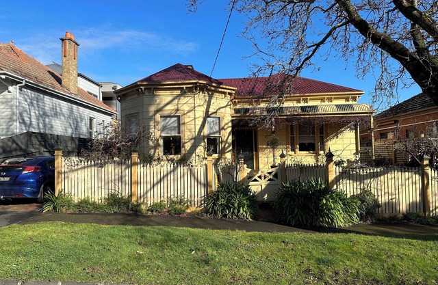 Victorian Period Charm in a leafy suburb