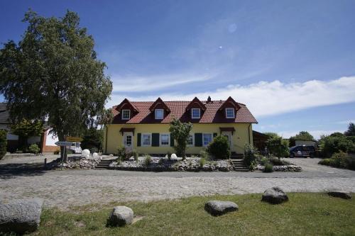 viel Natur und idyllische Umgebung - Ferienhaus Honigtopf FeWo Bernstein