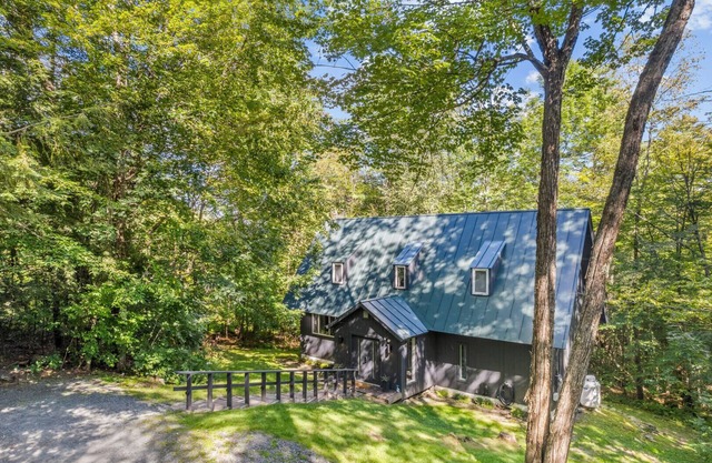 Mountain Bliss and Lodge | Morey Mountain Retreat