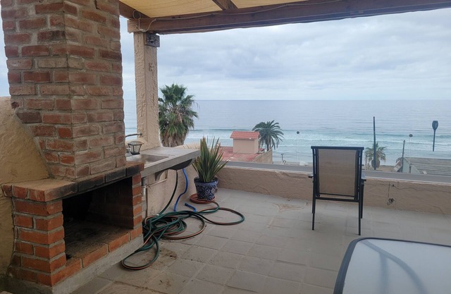 Views to teh ocean and very big outfdoor patio with fire place