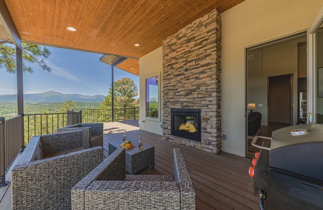 Viewtopia | Game Room, Gas Fireplace, Great Views!