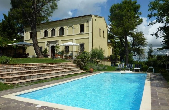 Villa avec piscine privée près de Santa Vittoria à Matenano