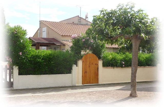 Villa ZorhaBellha 2 * , climatisée à 3 km de la mer, entre Sète et Montpellier