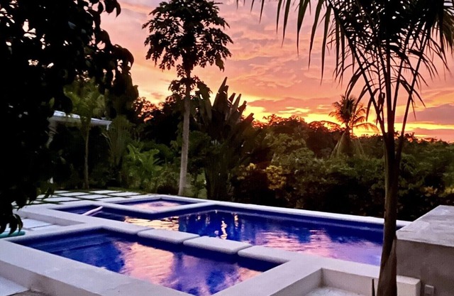Villa 5BR+5BA, 1min walk to the beach