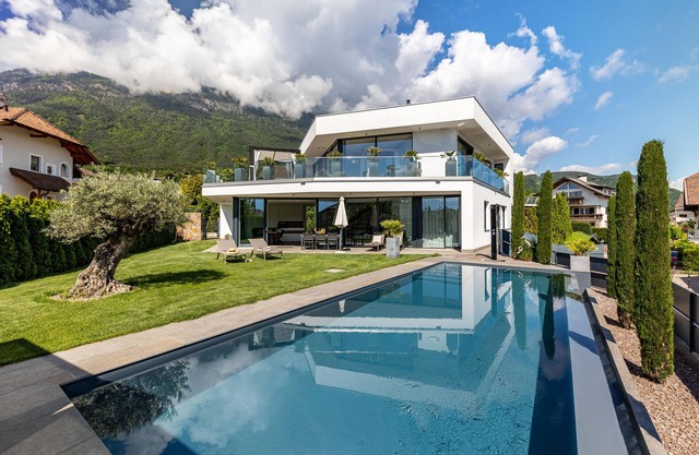 Villa 'Aich' avec vue sur les montagnes, piscine privée et sauna privé