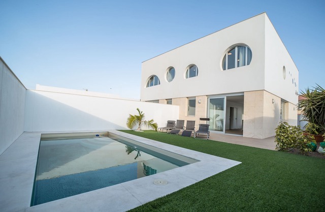 VILLA ALVAR - OASIS AVEC PISCINE