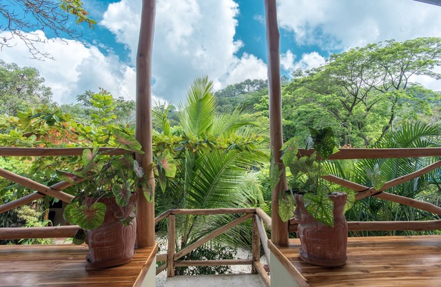 Villa AMAPOLA de Villas Solar, Walk to Beach, Best Surf, Market and Restaurants