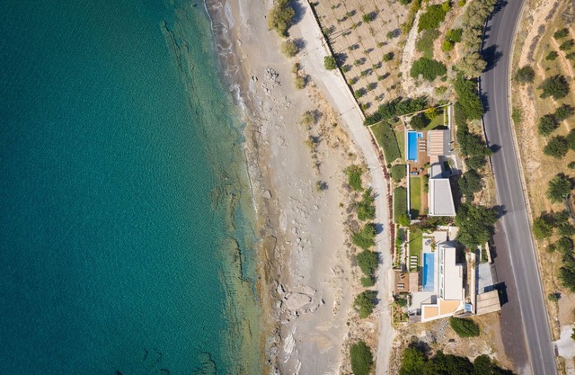 Villa Ammos, 4 chambres 4 salles de bain piscine barbecue et salle à manger et vie intérieure