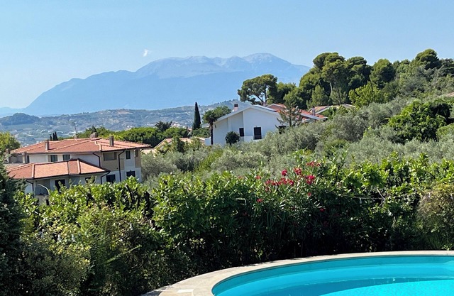 Villa Amyra, your view to dream stay in the beautiful Abruzzo region.