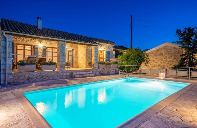 Villa Arion by Villa Plus