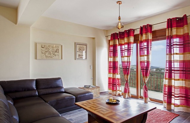 "Villa Athina" dans le village d'Archanes!