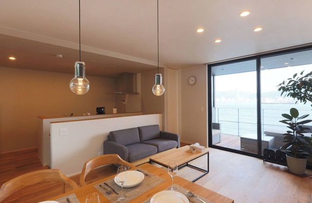 Villa B A private lodging facility with a sauna and a panoramic view of the Kanmon Strait and Kanm / Shimonoseki Yamaguchi